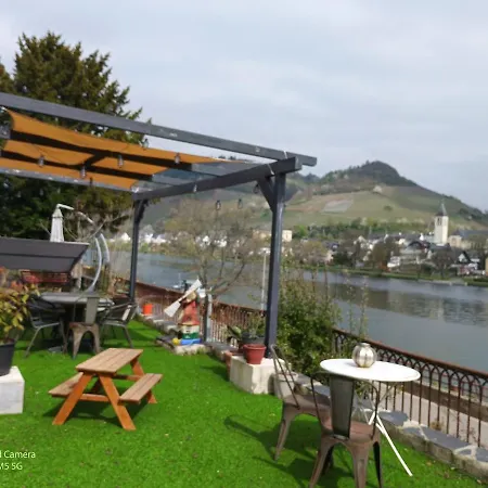 Special With Mosel View Appartement *